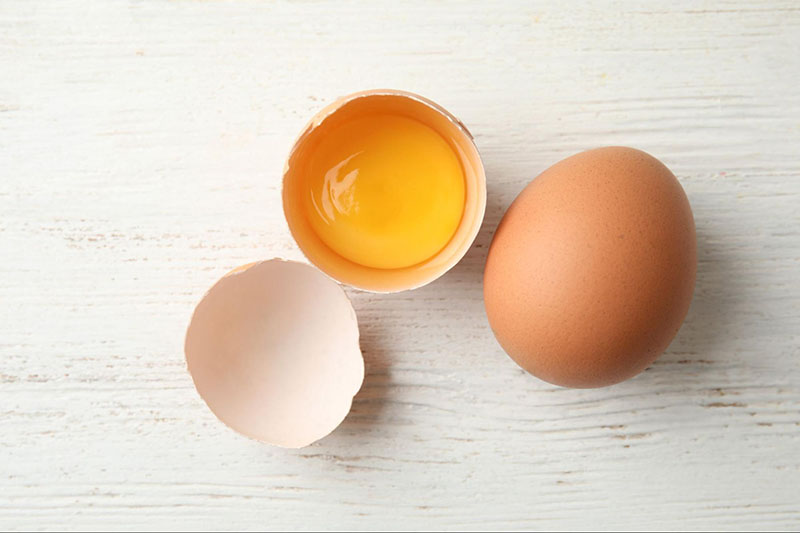 Trứng gà chứa nhiều protein tốt cho da