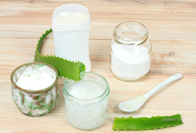 Cách làm trắng da bằng baking soda và nha đam