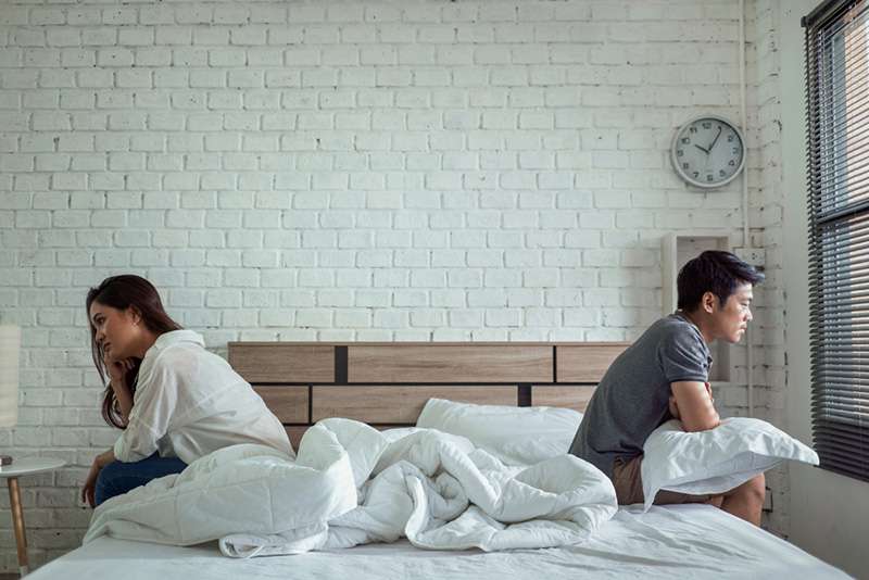 Tâm lý căng thẳng kéo dài có thể gây rối loạn chức năng tình dục ở nam giới.