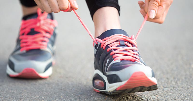 Chọn giày chạy bộ phù hợp để tránh chấn thương
