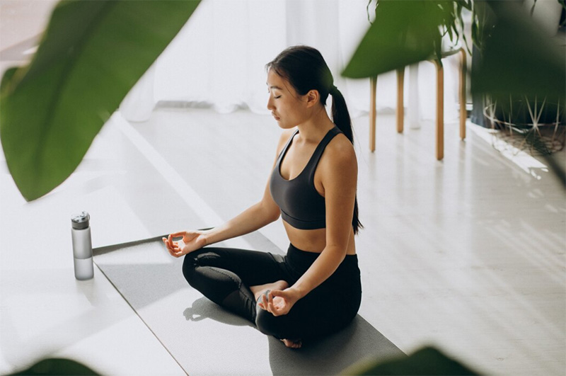 Yoga thiền giúp cải thiện mất ngủ ở người trẻ