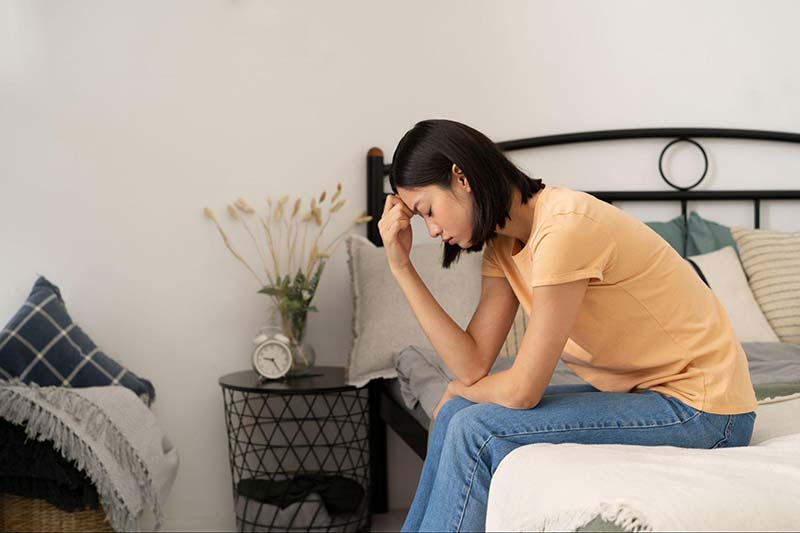 bạn giá lo lắng vì bệnh