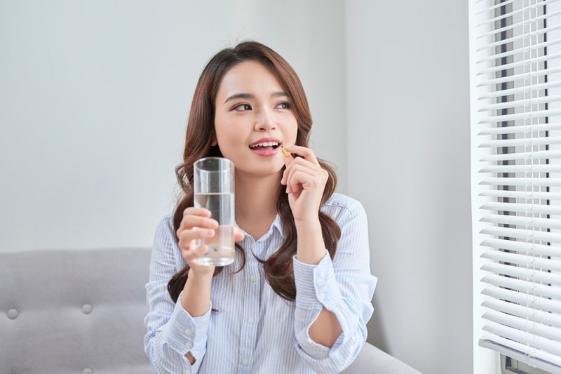 Cần chú ý những gì khi sử dụng viên uống nội tiết tố nữ?