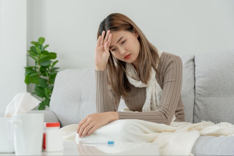 có thể xảy ra sốt nhẹ sau khi tiêm vắc-xin hpv