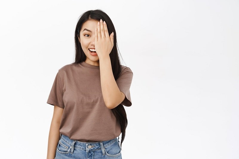 Dấu hiệu nhận biết mắt bị cận lệch