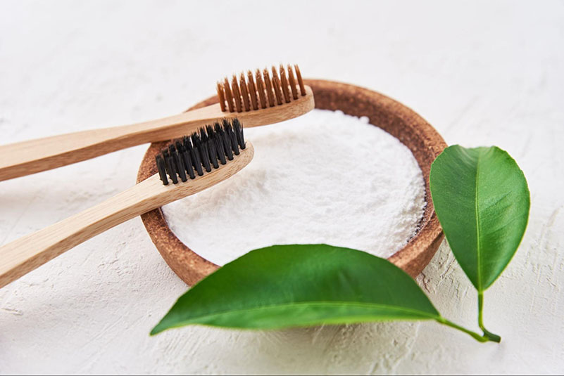 Cách làm trắng da bằng kem đánh răng và chanh