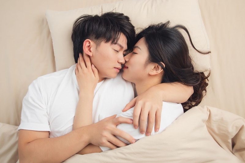 Quan hệ lâu ra là gì?