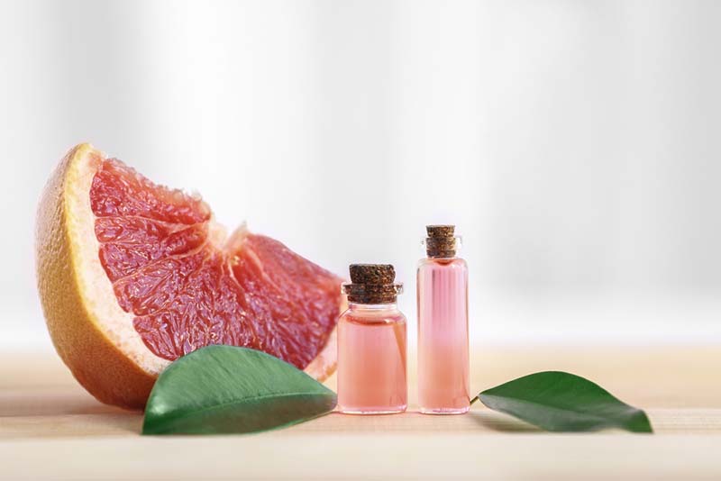 tinh dầu chiết xuất từ trái bưởi