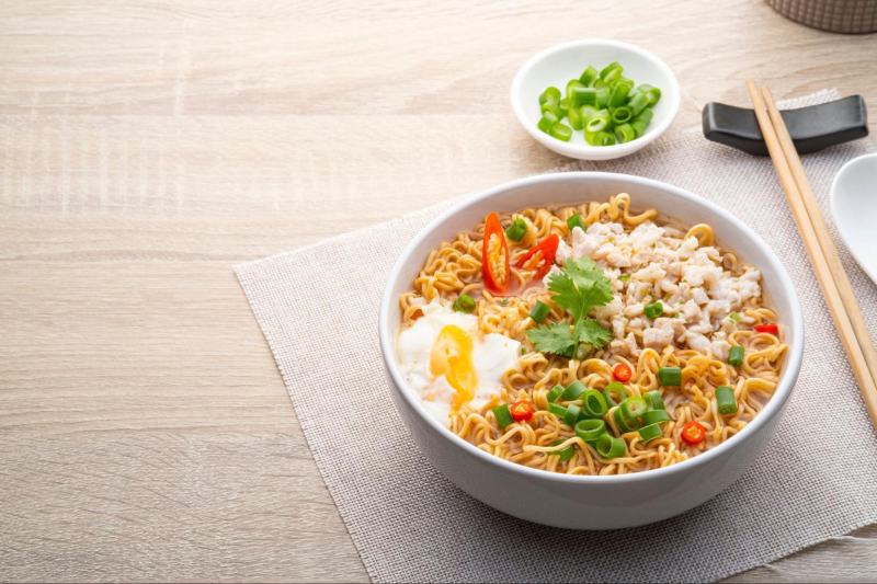 cách ăn mì không hại gan