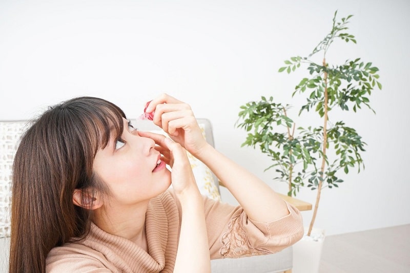 Chăm sóc mắt sau mổ cận thị như thế nào? 