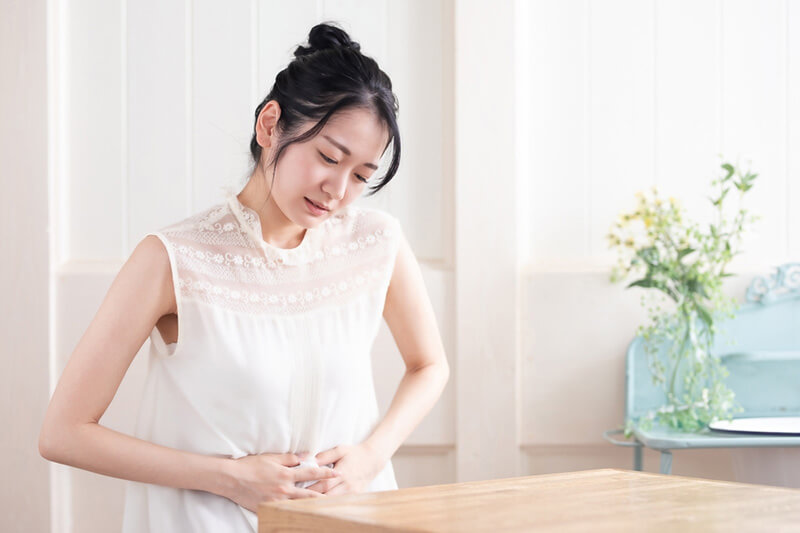 Tinh dầu có thể giúp giảm đau bụng kinh