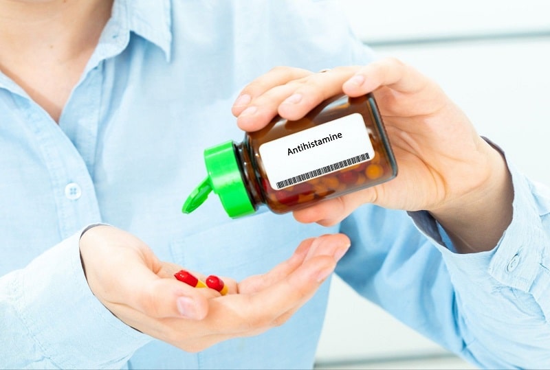 Đối tượng nào dễ bị khô mắt sau phẫu thuật?