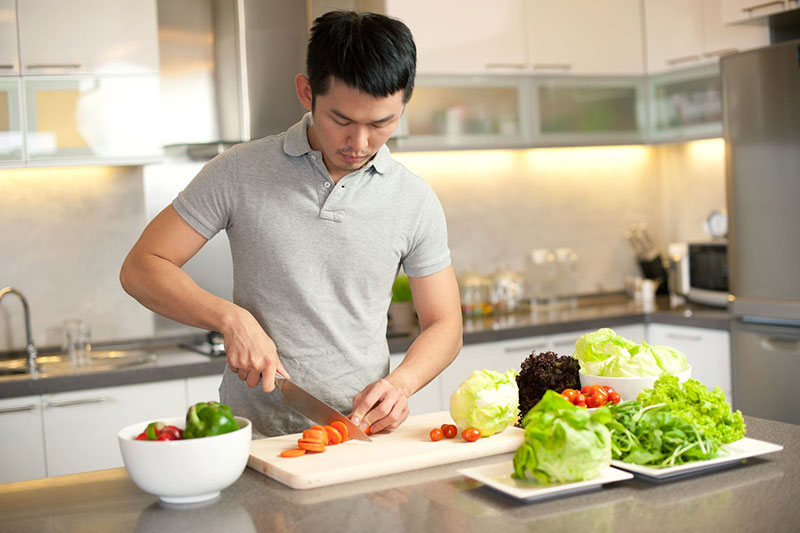 Nam giới nên có chế độ dinh dưỡng khoa học