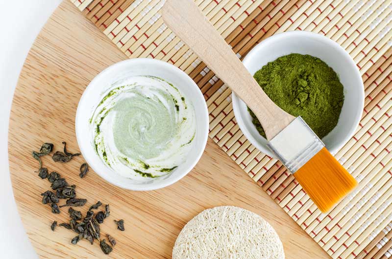 Cách tắm trắng bằng bột trà xanh và sữa chua