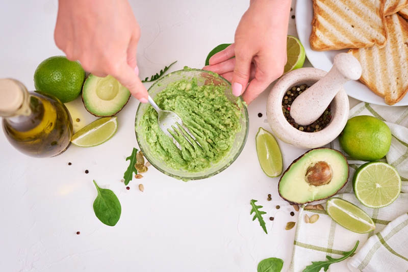 Tắm trắng da bằng vitamin B12 và trà xanh Tắm trắng da bằng vitamin B12 và trà xanh