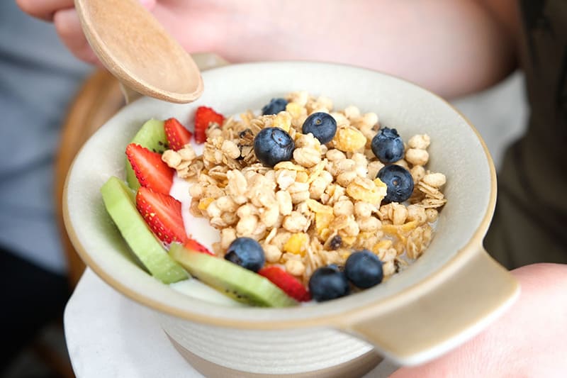 Mẹ bầu nên tăng cường canxi và magie