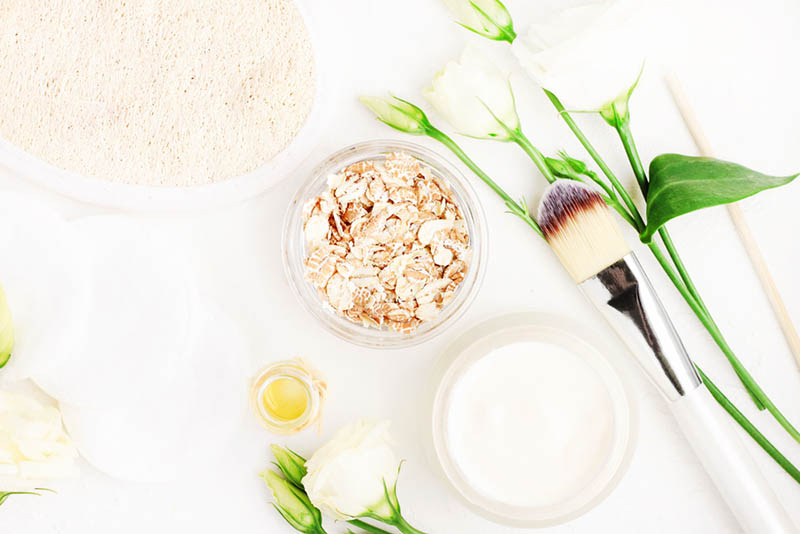 Cách dùng sữa chua và bột yến mạch làm trắng da