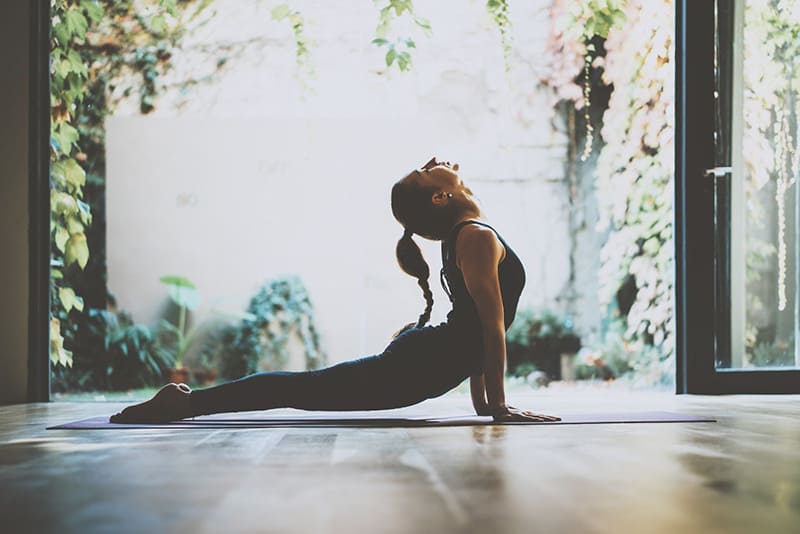 Yoga giúp dễ ngủ