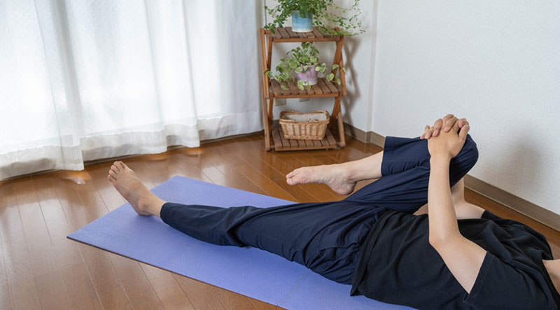 Bài tập viêm khớp cùng chậu tại nhà