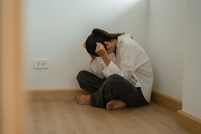 Biến chứng của mất ngủ bao gồm trầm cảm lo âu