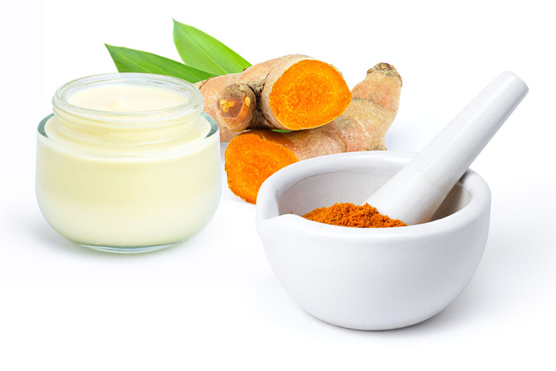 Cách làm trắng da sau sinh bằng sữa chua và nghệ tươi Cách làm trắng da sau sinh bằng sữa chua và nghệ tươi