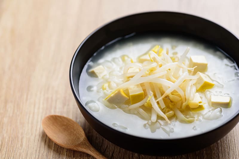 Canh giá đỗ đậu phụ tăng cường sức khỏe tổng thể