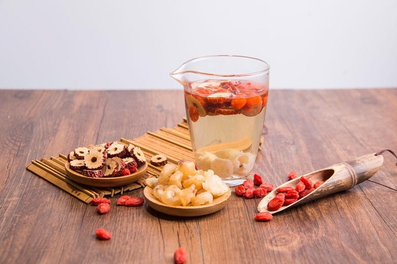 Canh kỷ tử long nhãn