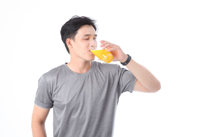 không uống atenolol cùng nước cam