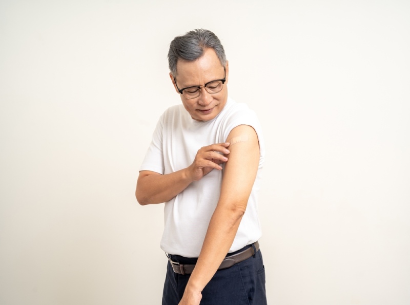 Tác dụng phụ phổ biến sau khi tiêm vắc xin Shingrix