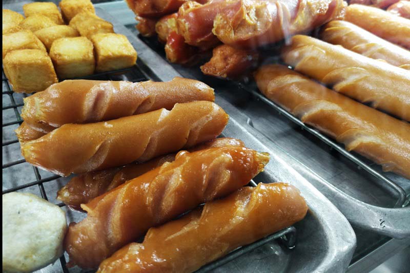 Thường xuyên sử dụng thực phẩm chế biến sẵn, đồ chiên, nướng sẽ phá hủy collagen.