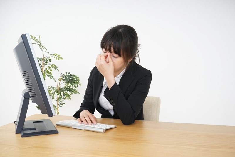 Ai nên sử dụng thuốc nhỏ mắt ?