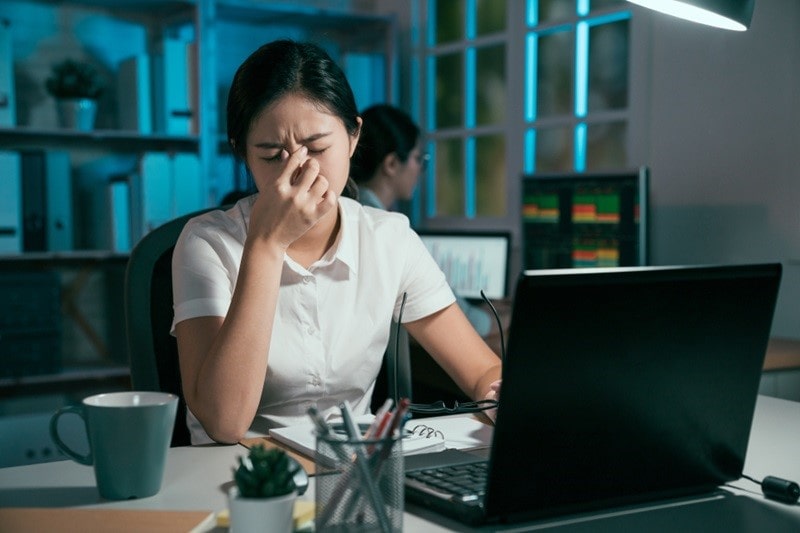 Những ai nên sử dụng thuốc nhỏ mắt?