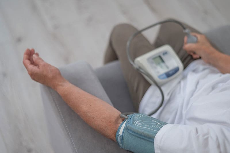 Sử dụng đúng cách hồng trà không gây mất ngủ