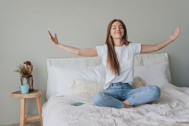 Tập hít thở để thư giãn trước khi ngủ