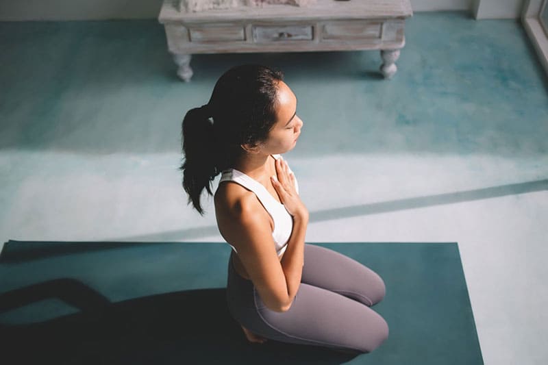 Thở bằng cơ hoành giúp giảm căng thẳng thư giãn