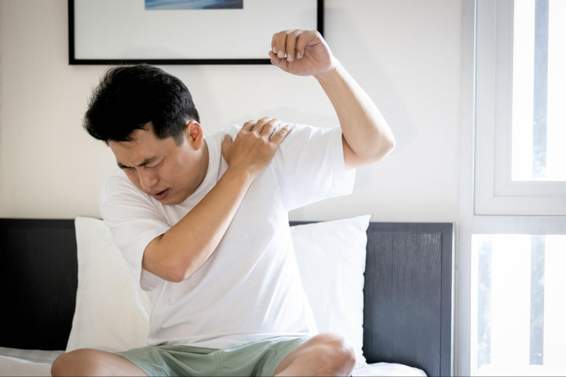 Triệu chứng đau nhức xương khớp