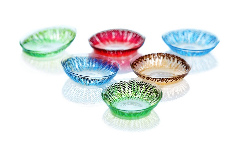 Chú ý màu sắc kính áp tròng