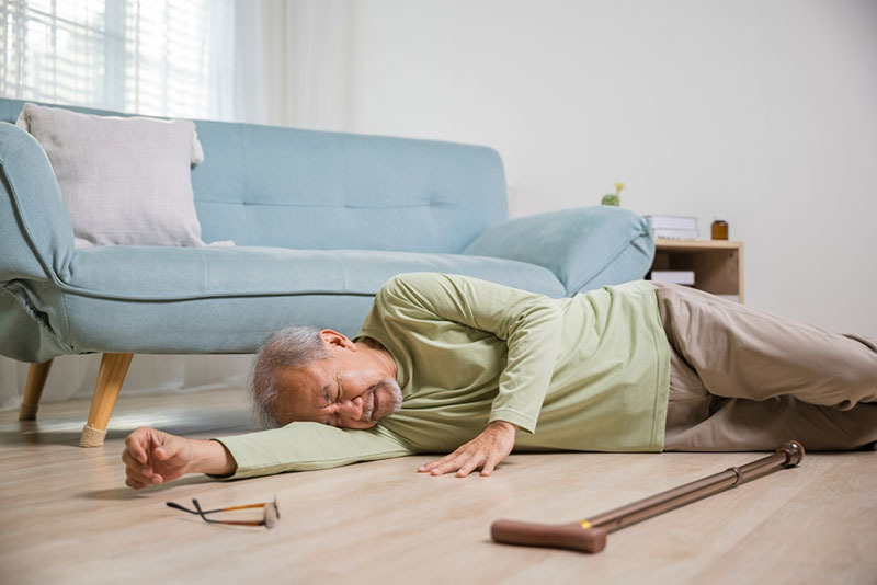 gọi cấp cứu ngay khi phát hiện đột quỵ