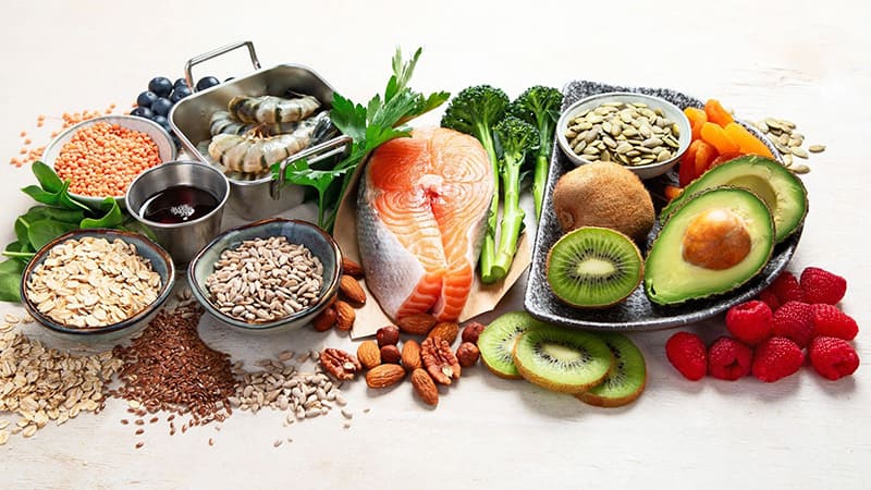 Nhóm thực phẩm giàu vitamin E nam giới có thể bổ sung hằng ngày