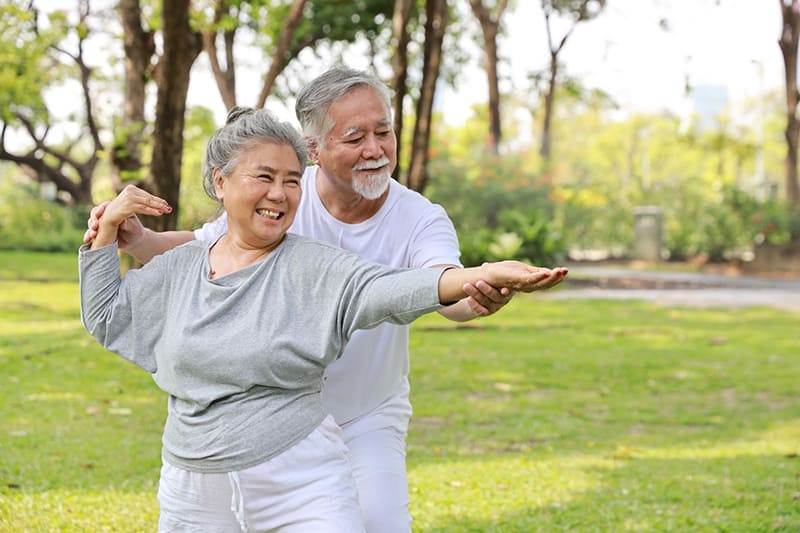 Tập dưỡng sinh giúp thư giãn toàn thân hỗ trợ ngủ ngon