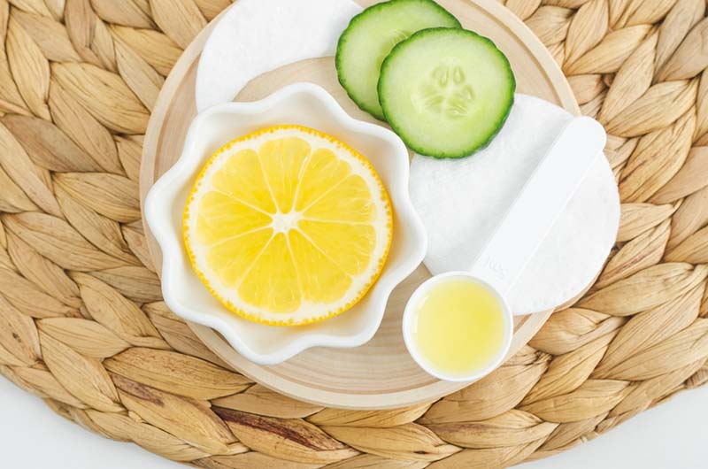dầu oliu làm trắng da cùng dưa leo