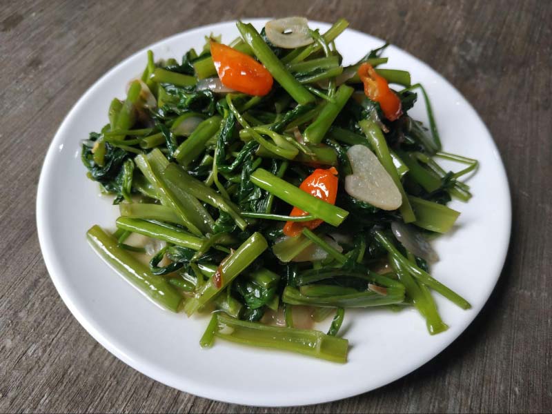 Rau muống xào tỏi