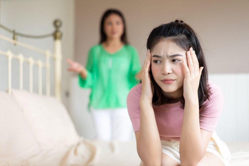 trầm cảm ở tuổi dậy thì dễ bị hạn chế tiếp xúc mọi người