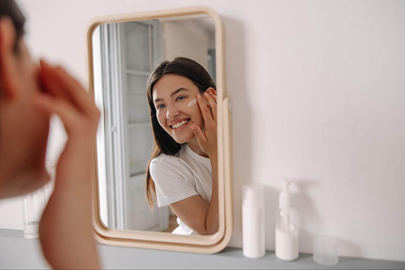 cách ngăn da bị thâm sau khi bắn laser