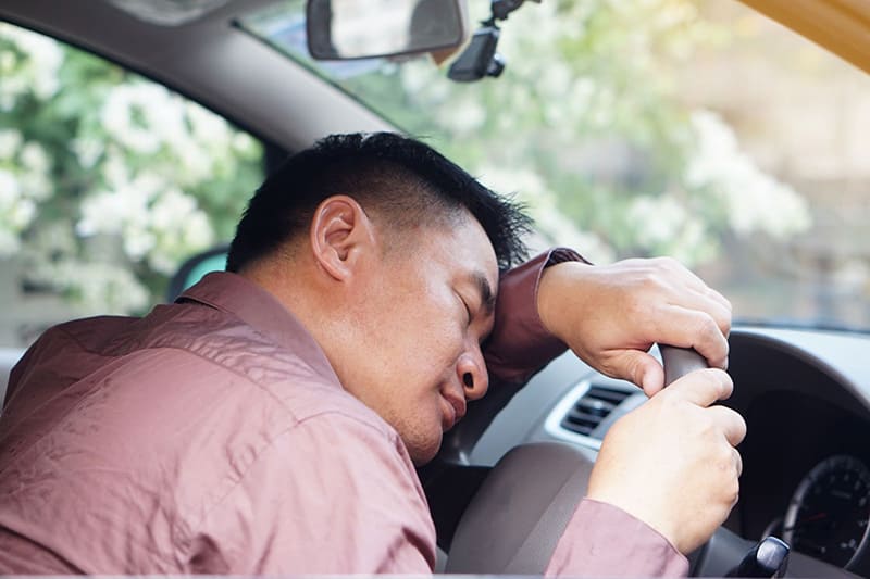 chứng ngủ rũ khiến người bệnh có thể ngủ bất cứ lúc nào