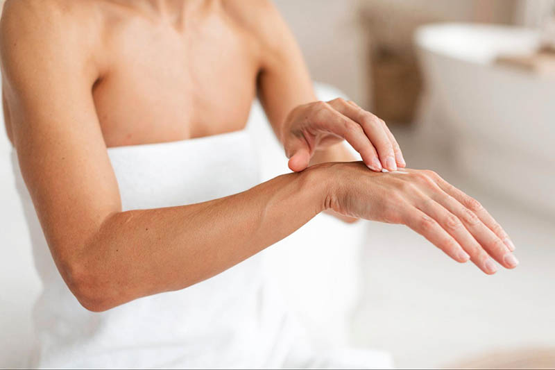 làm trắng da tay trong 1 đêm có thật không