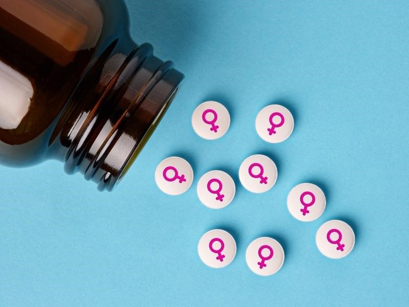 Miếng dán da estrogen