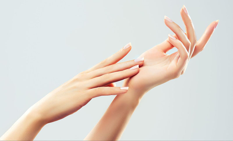 tác dụng của mật ong đồi với da tay