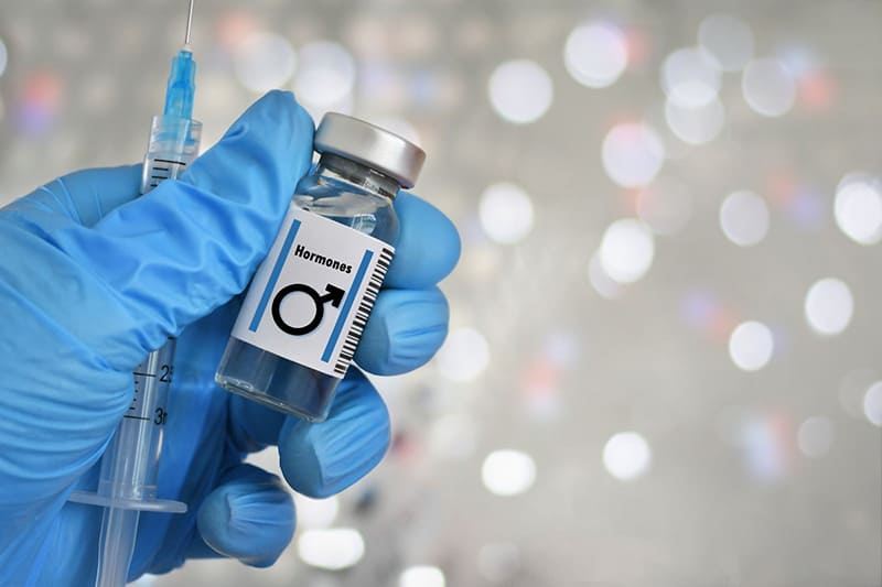 testosterone có thể bổ sung qua dạng tiêm hoặc viên uống