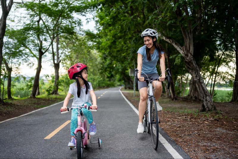 Trẻ em nên đạp xe đạp